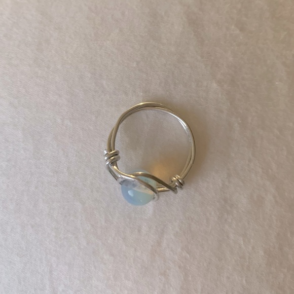 Semi precious bead wire-wrapped ring - Picture 2 of 2